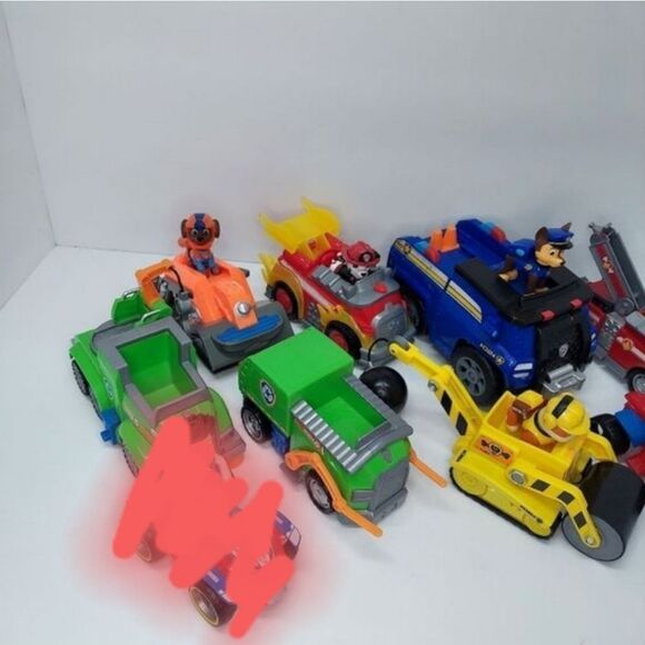 Paw Patrol Vehicles and Figures Toy Lot - Picture 2 of 5